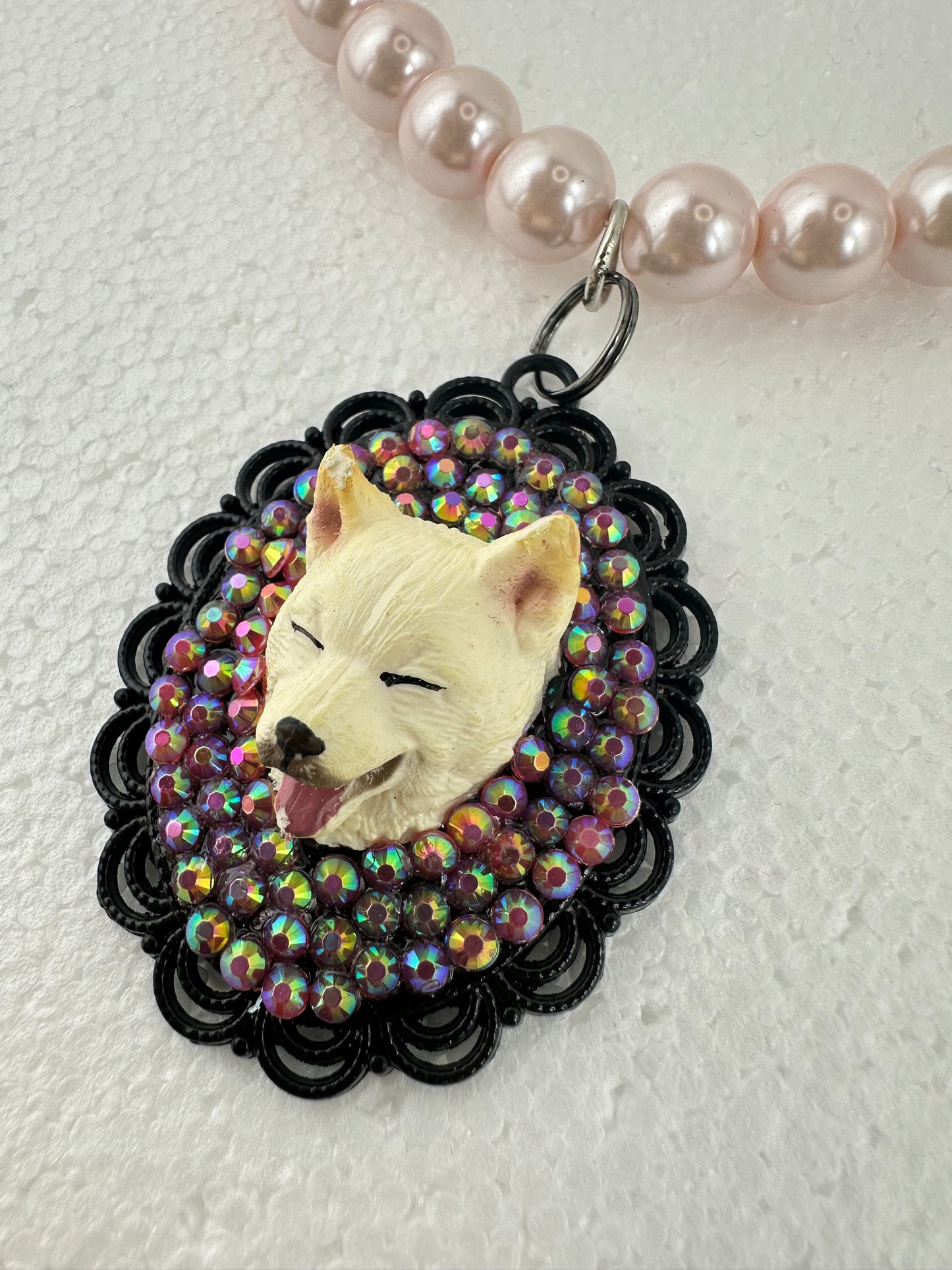 Howlin' Husky Heartbreaker Pearl Necklace