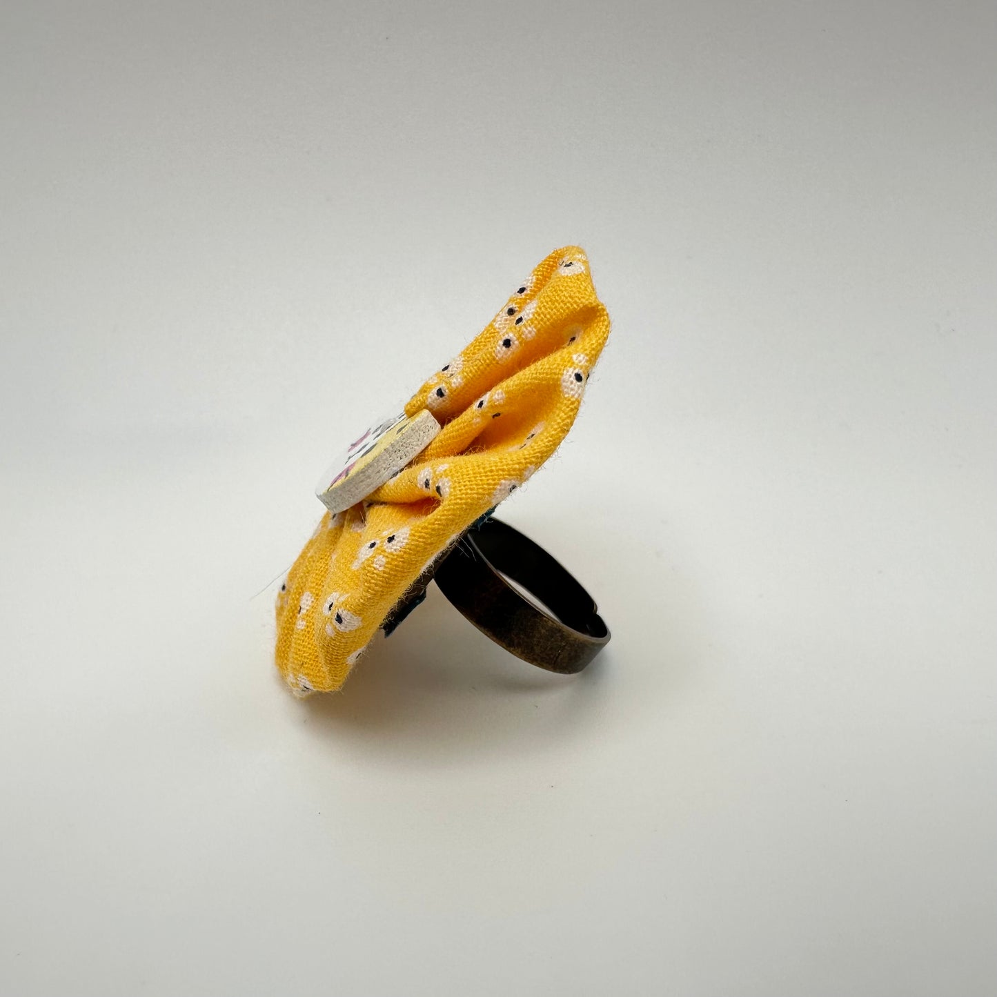 Fabric Swirl Kitty Cat Adjustable Ring - Yellow