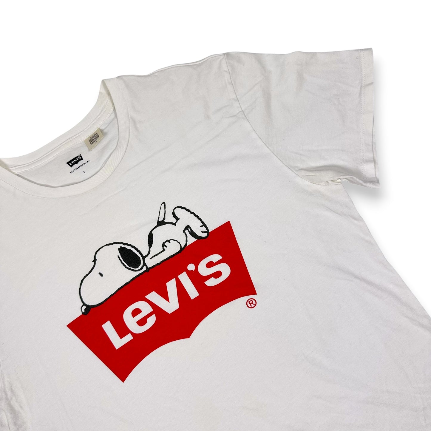 Levi’s x Snoopy White Tee