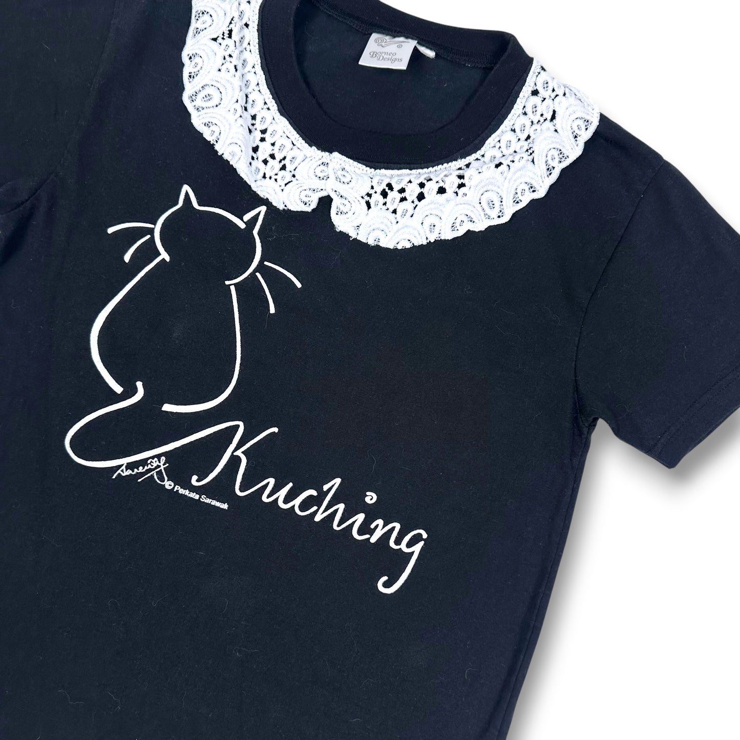 Kuching Kat Thailand Tee with White Lace Collar