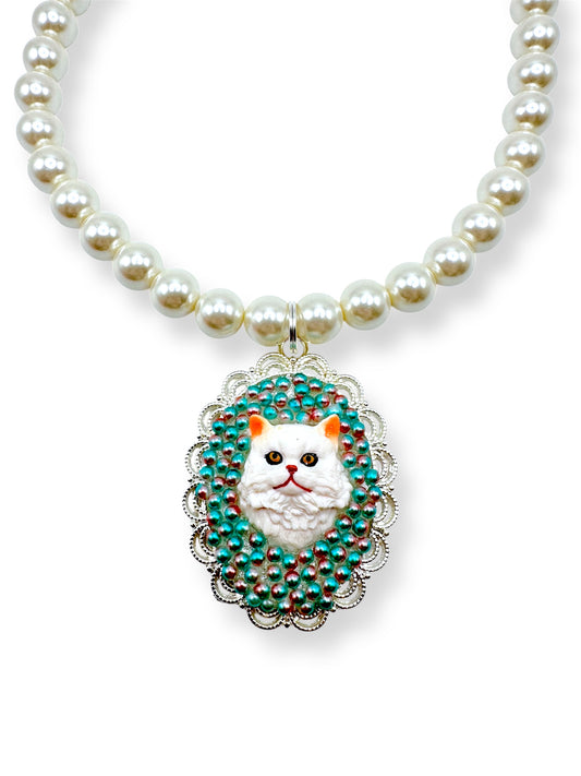 Persian Princess Cat Pearl Necklace