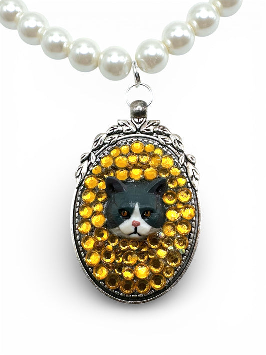Yellow Dazzled Darling Cat Pearl Necklace